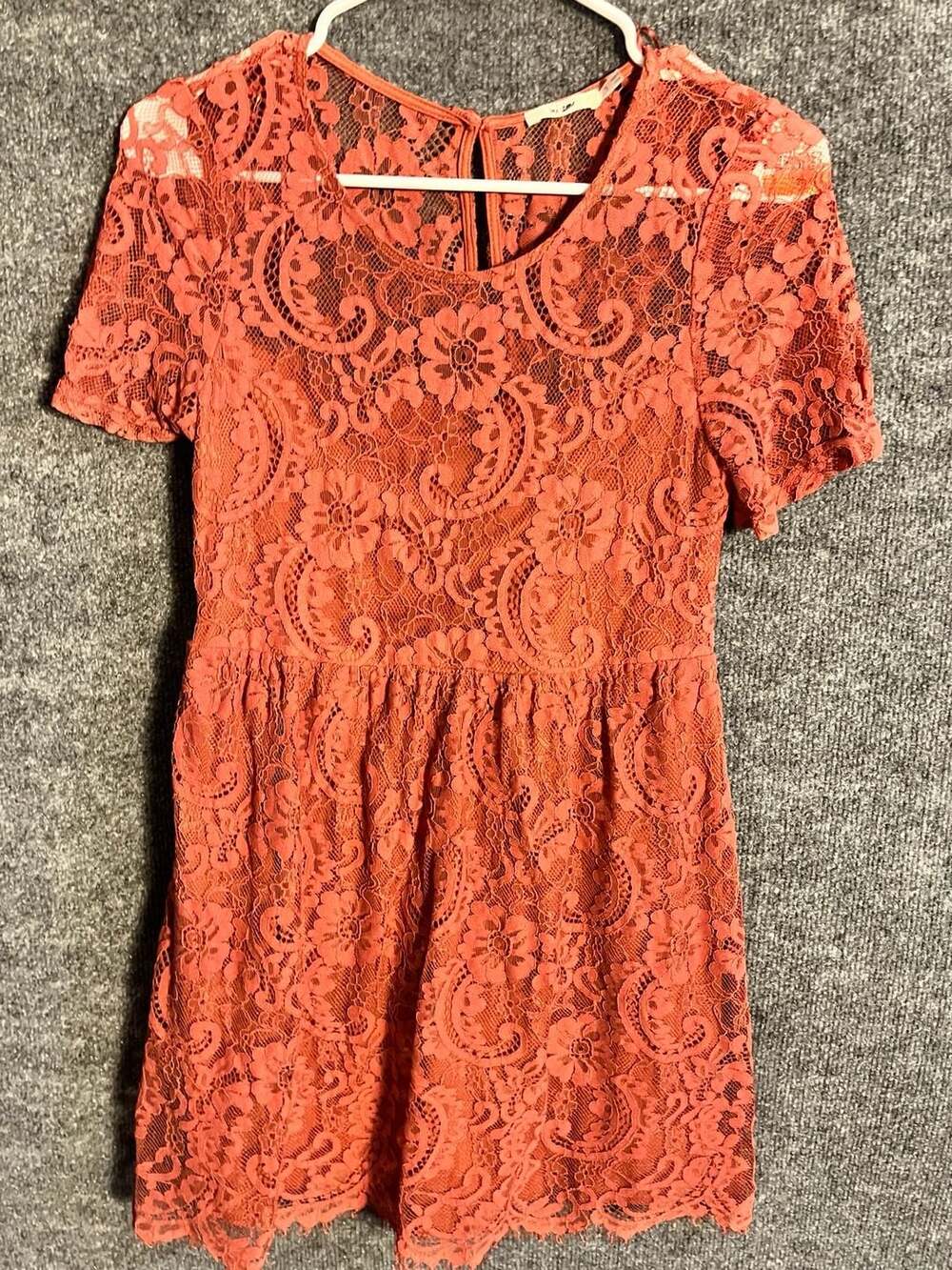 I'm Mi Ami Lace Dress Size S Coral Short Sleeve Mini 007-17